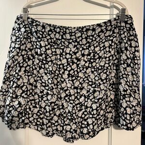ARULA Black and White Floral Skirt
